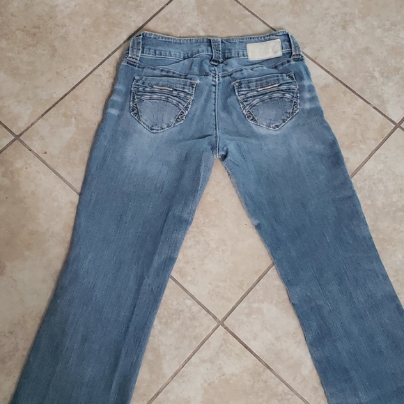 Kitson LA Jeans, Low Rise slim boot cut, 26 waist - Picture 5 of 6